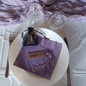 Marque-places en résine